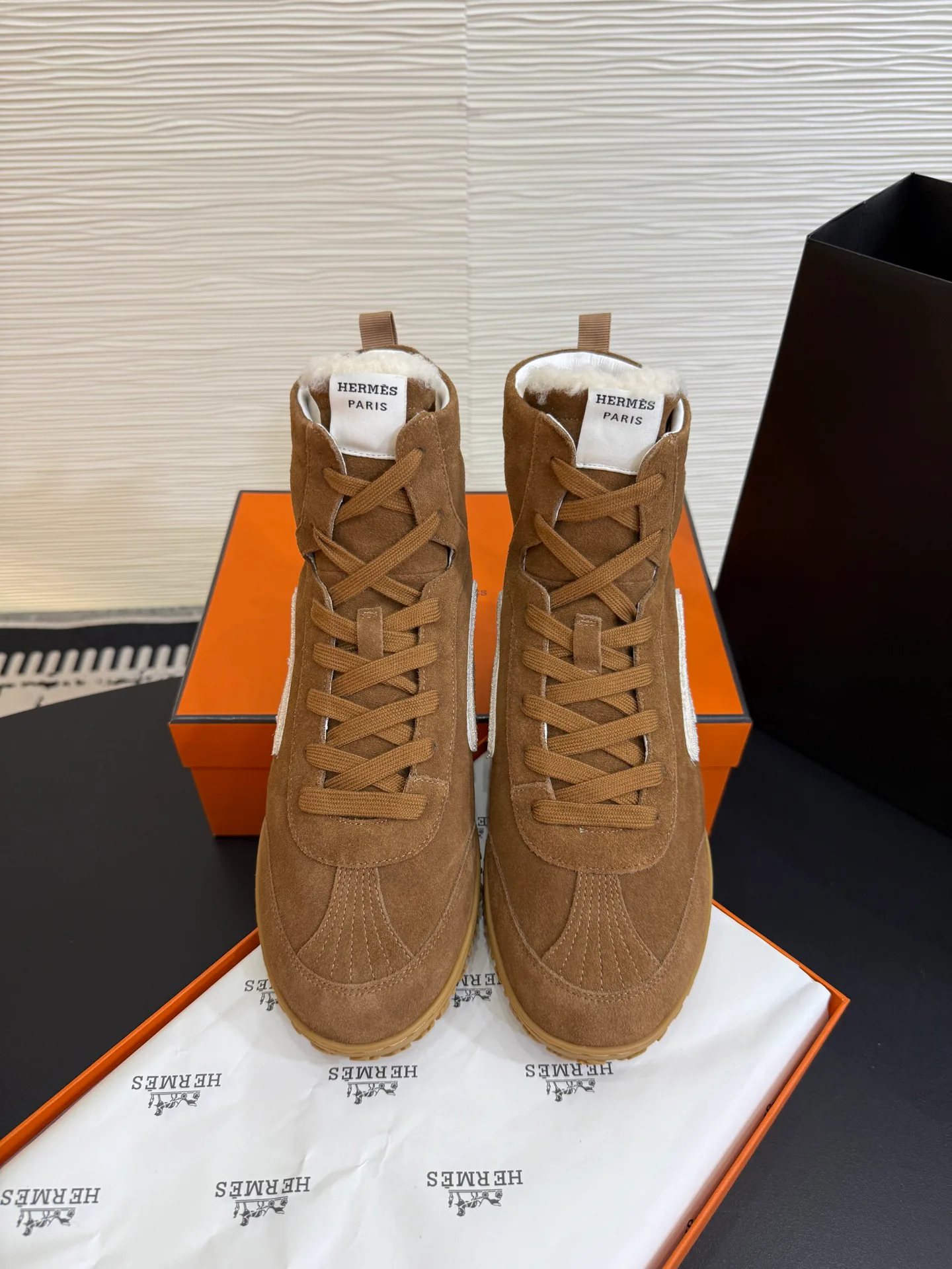Кроссовки Женские Hermes 19730389