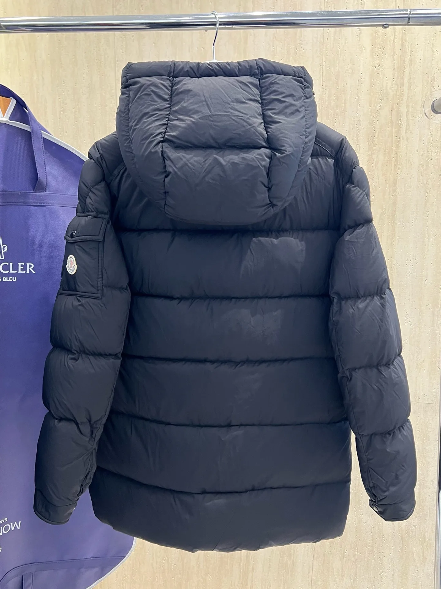 Куртки И Пуховики Женские Moncler 18723399
