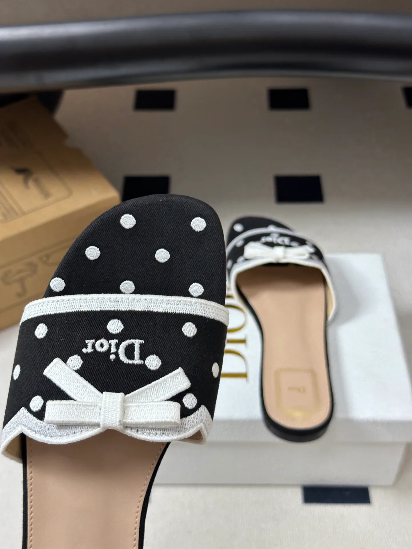 Шлепанцы Женские Christian Dior 18034779