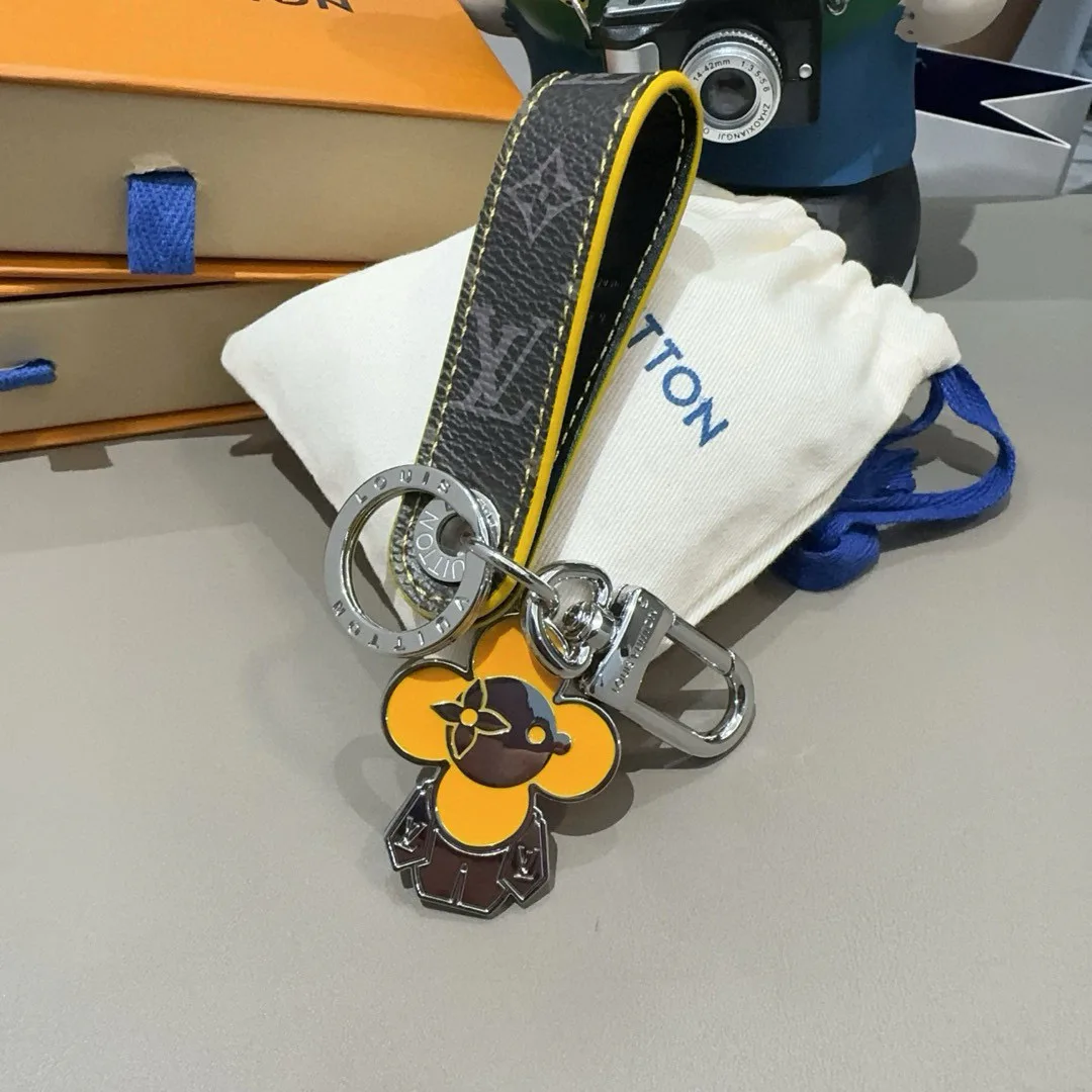 Ключницы Louis Vuitton 822793