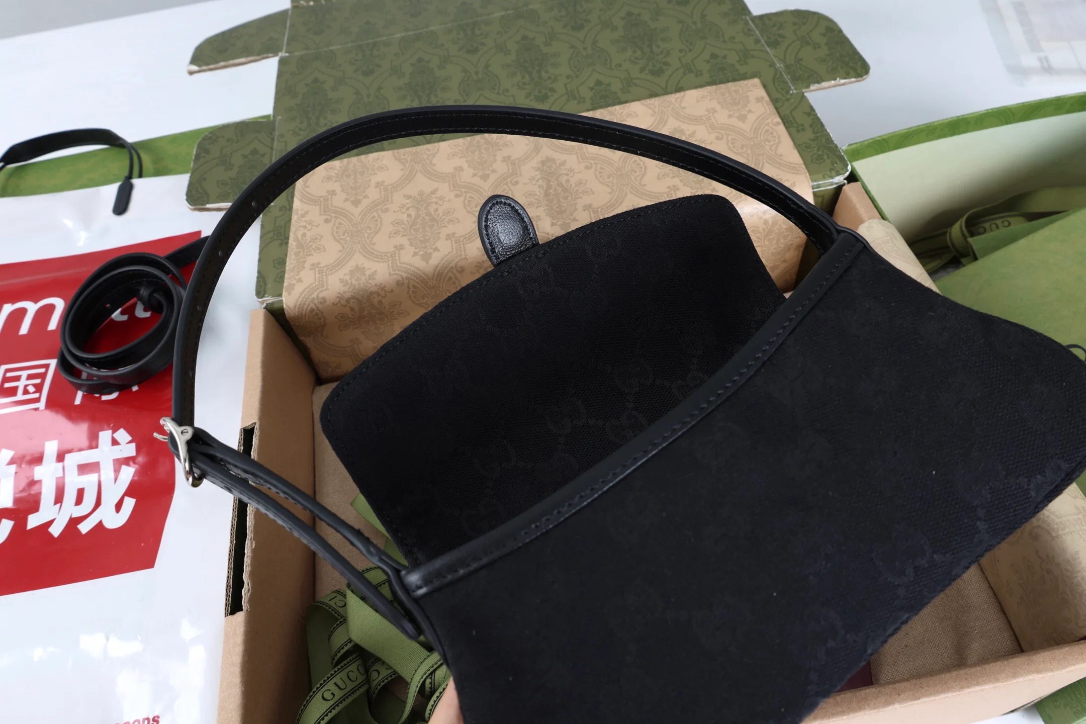Классические Сумки Женские Gucci 11762196