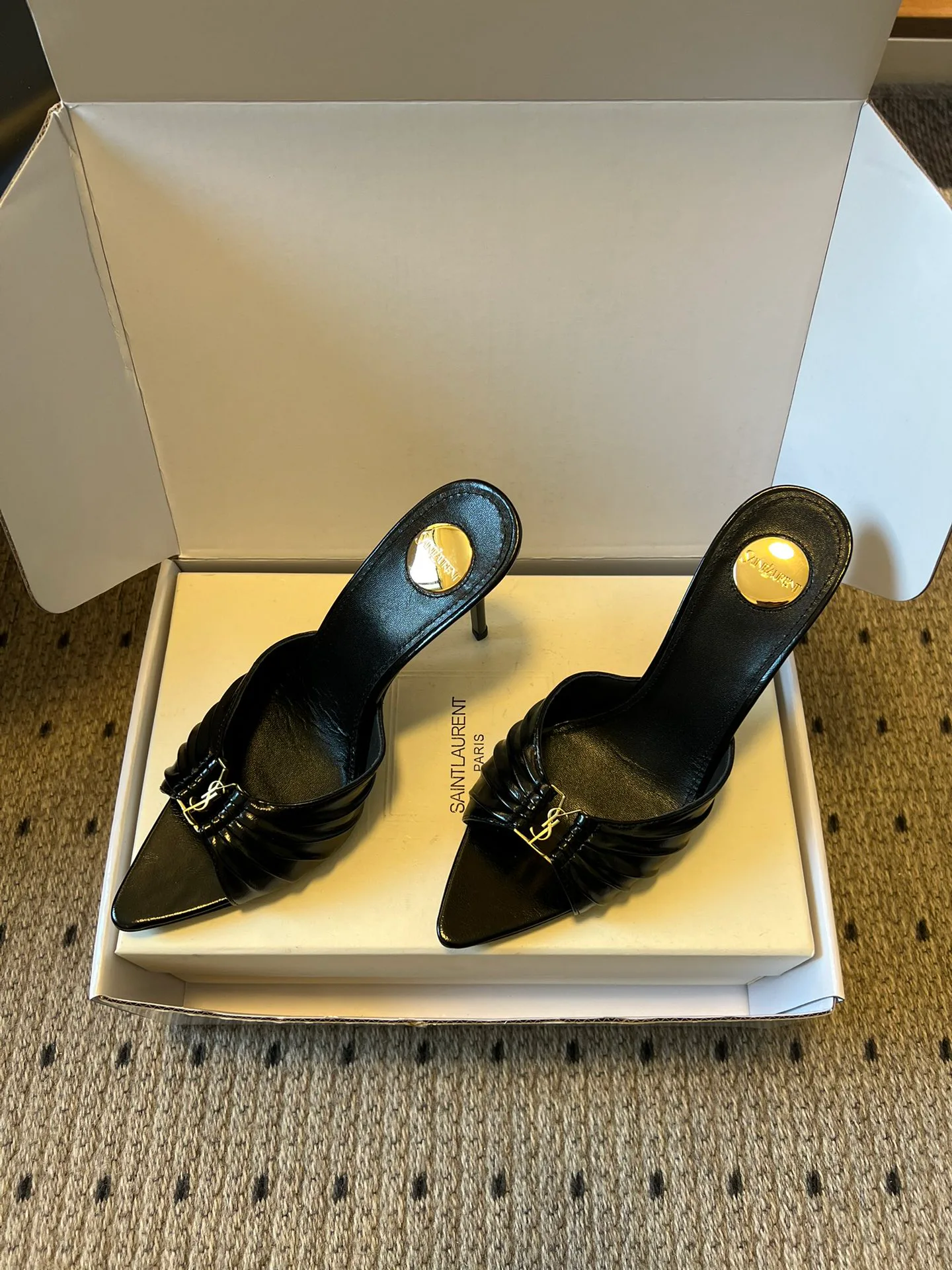 Босоножки Женские Saint Laurent 10835427