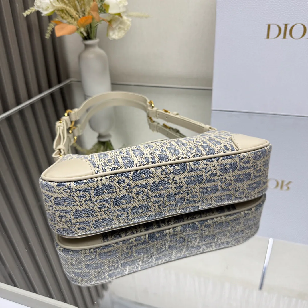 Классические Сумки Женские Christian Dior 11630257