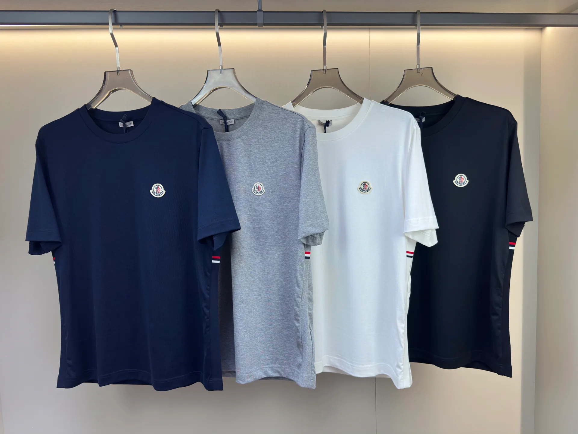 Футболки Мужские Moncler 1023736