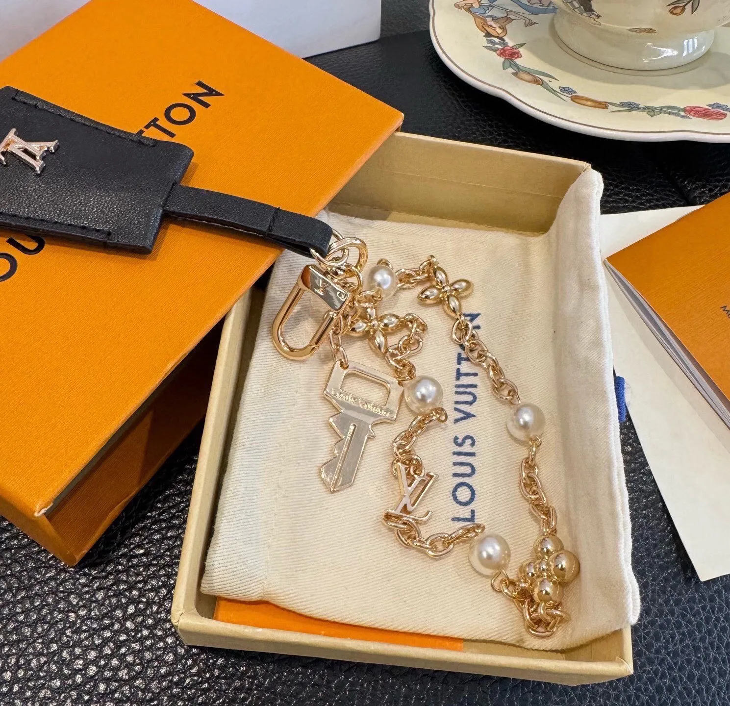 Ключницы Louis Vuitton 18013294