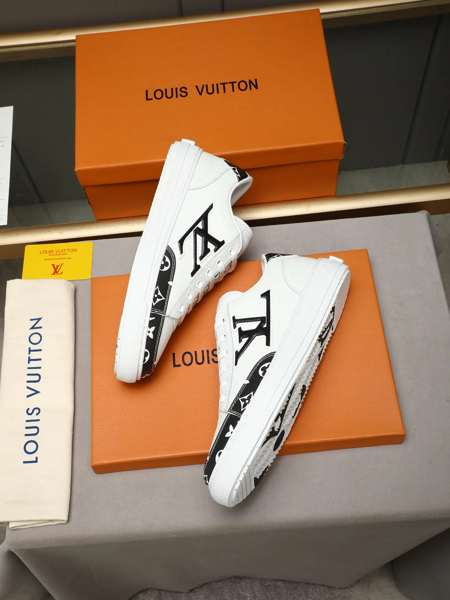 Кроссовки Мужские Louis Vuitton 12960048