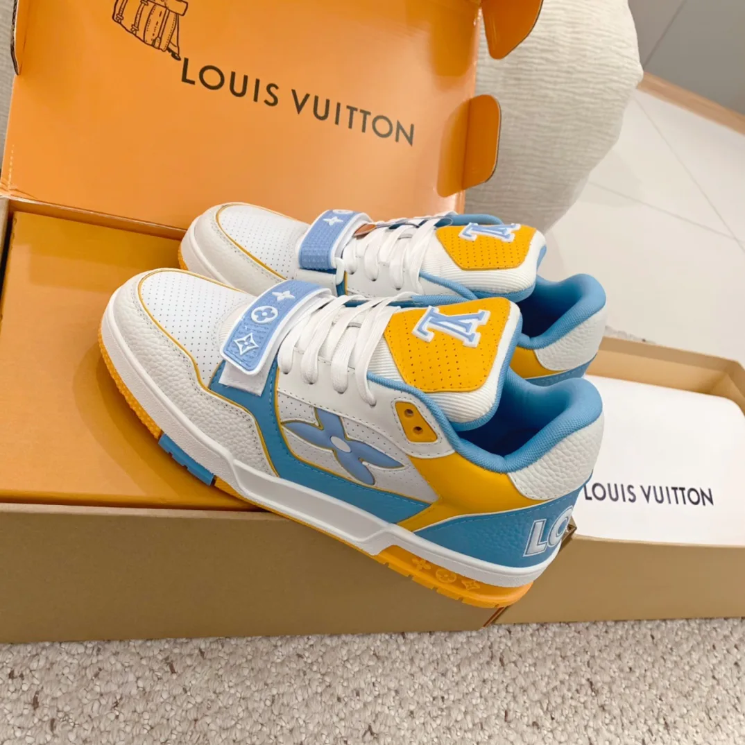 Кроссовки Женские Louis Vuitton 10290626