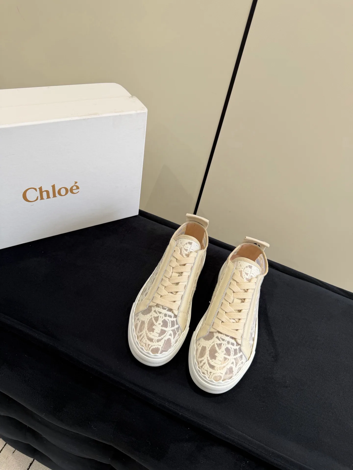 Кроссовки Женские Chloe 17374866