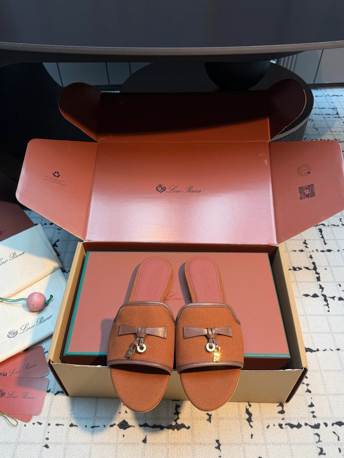 Шлепанцы Женские Loro Piana 15108313