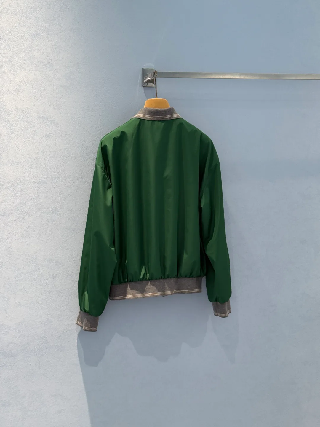 Куртки И Пуховики Женские Miu Miu 5185843