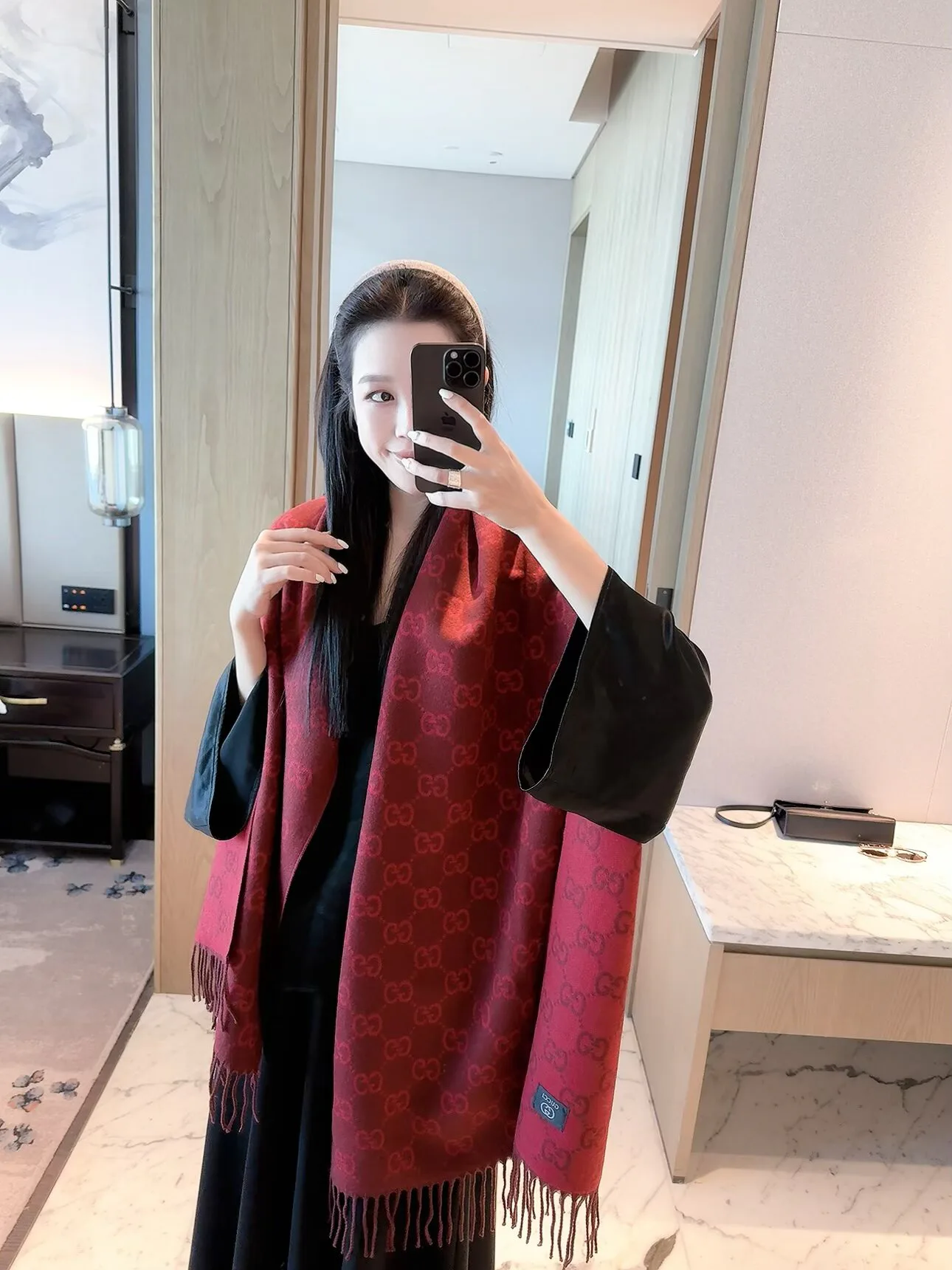 Шарфы Gucci 18322554