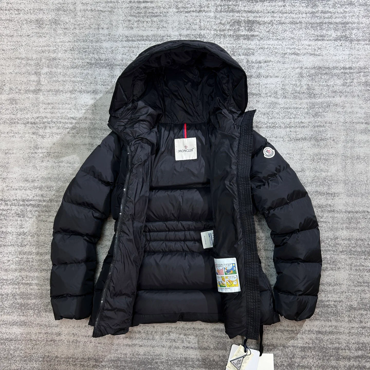 Куртки И Пуховики Женские Moncler 18133636