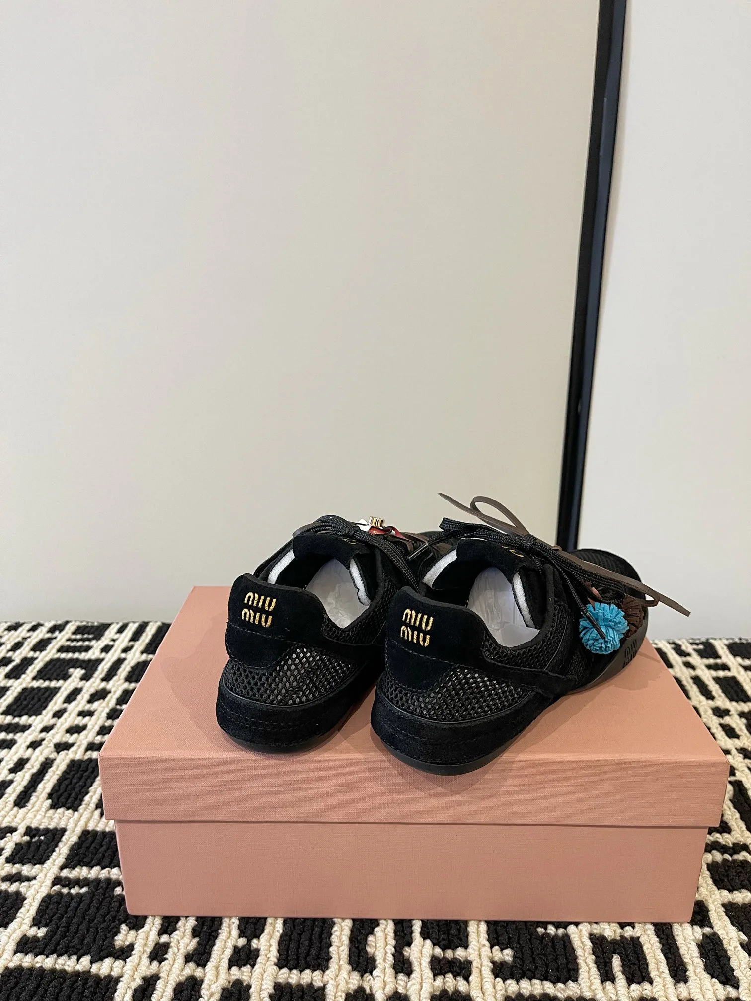 Кроссовки Женские Miu Miu 10991298