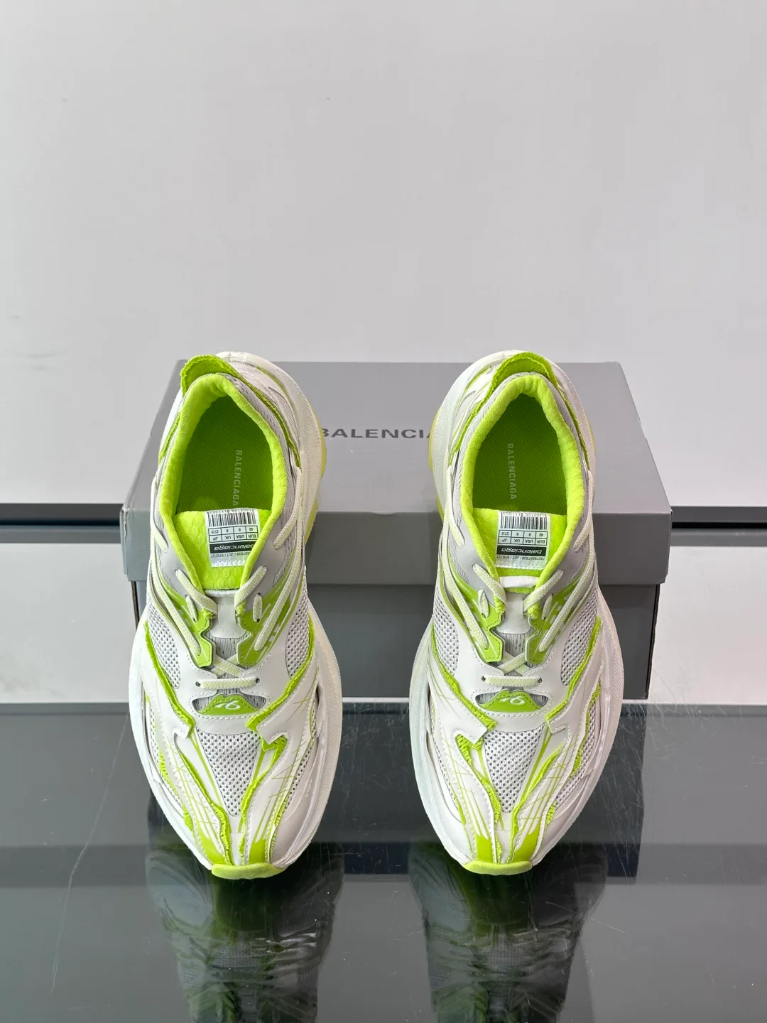 Кроссовки Женские Balenciaga 17649836