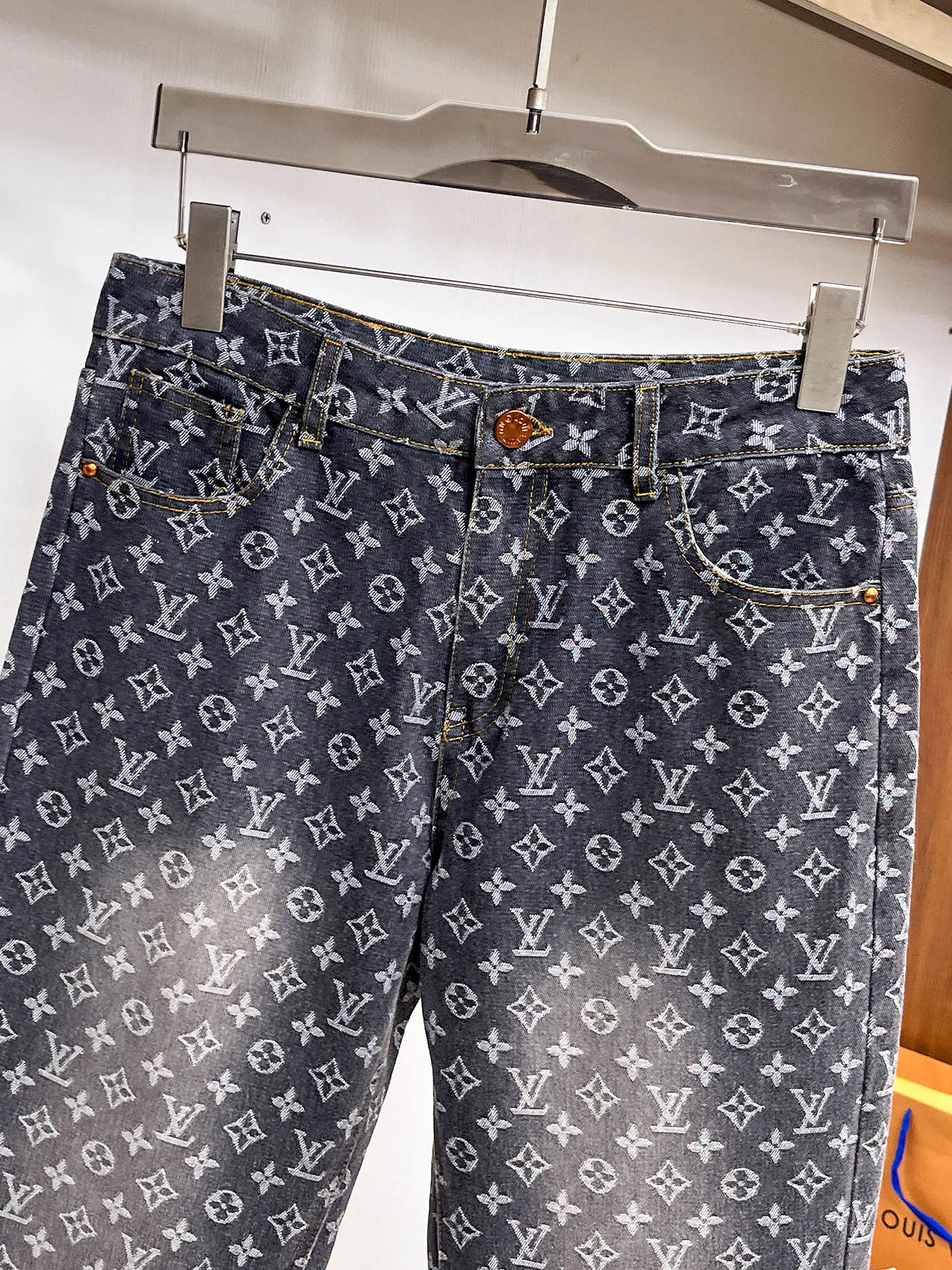 Джинсы Женские Louis Vuitton 5067159