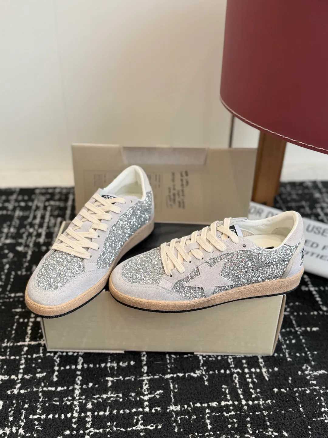 Кроссовки Женские Golden Goose 18305923