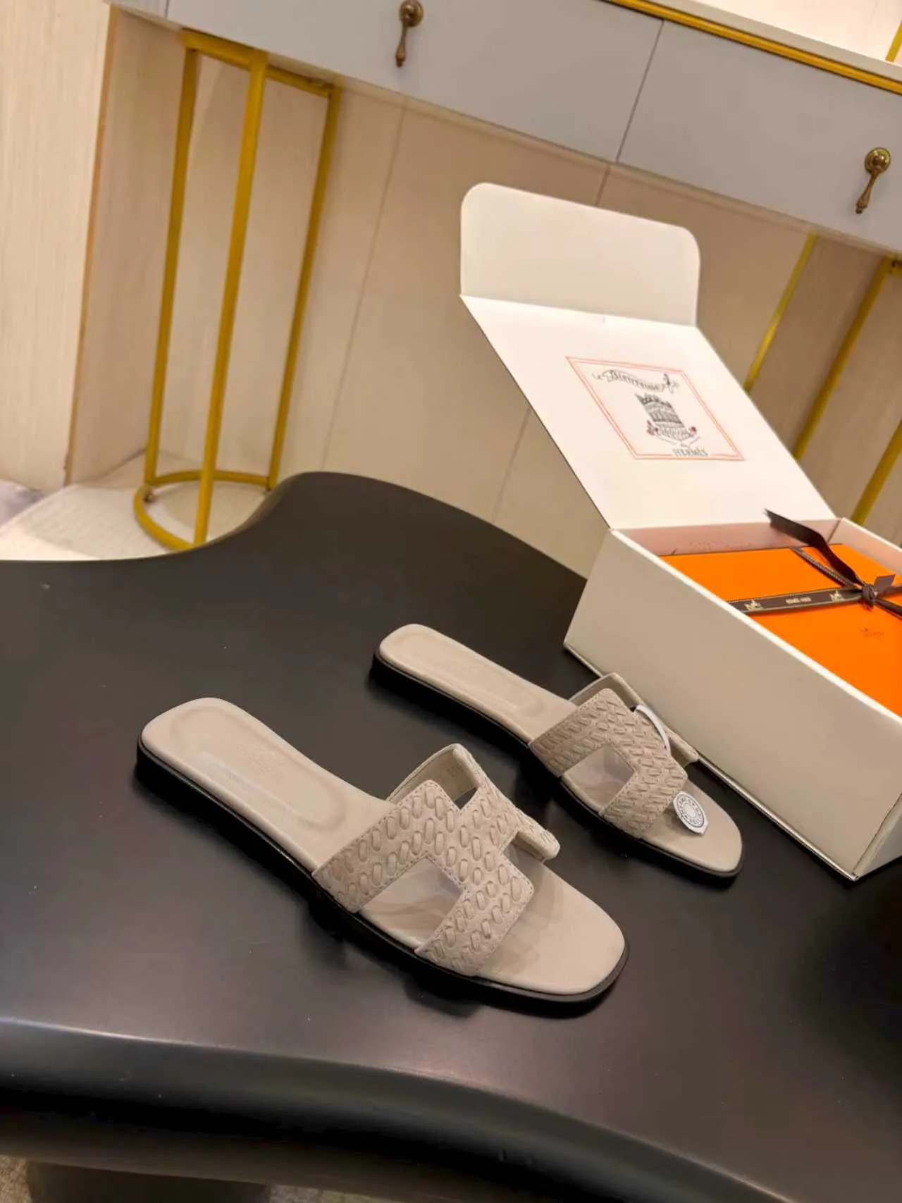 Шлепанцы Женские Hermes 379536