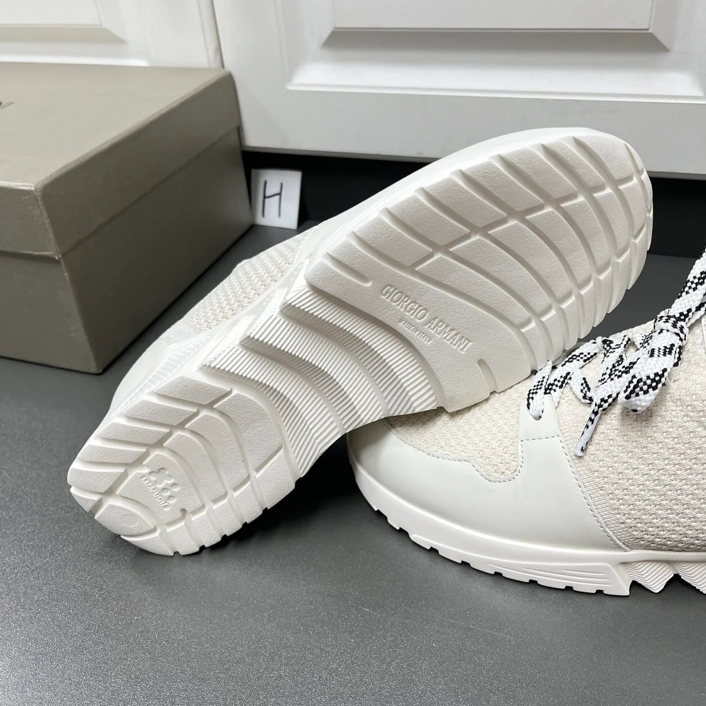 Кроссовки Мужские Armani 17457794