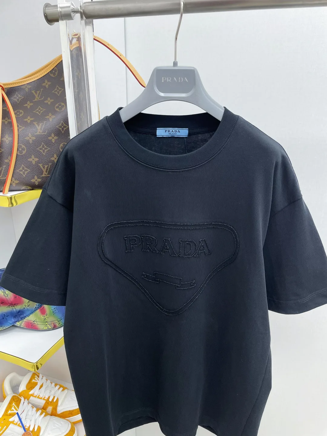 Футболки Женские Prada 13230413