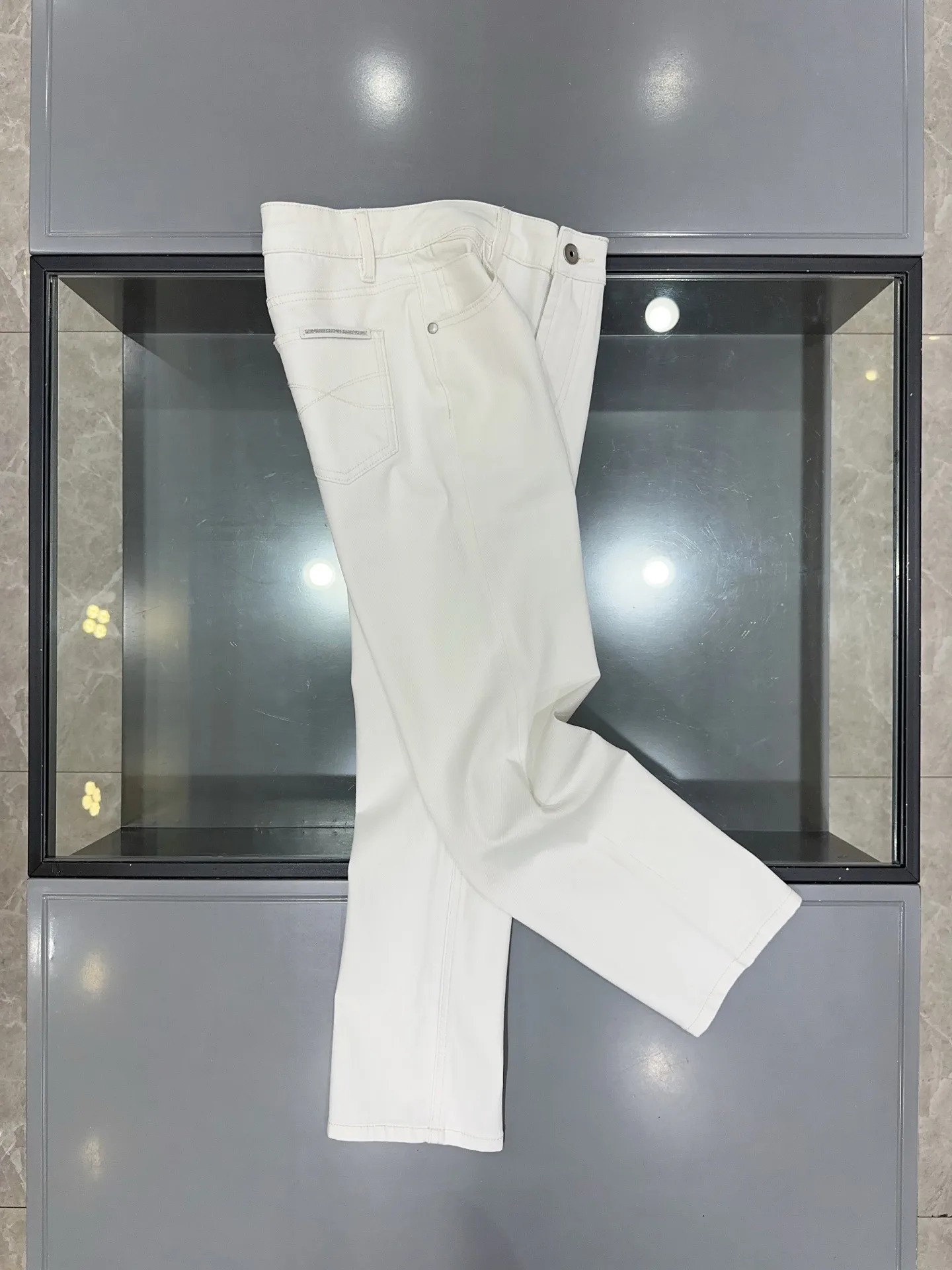 Джинсы Женские Brunello Cucinelli 11710993