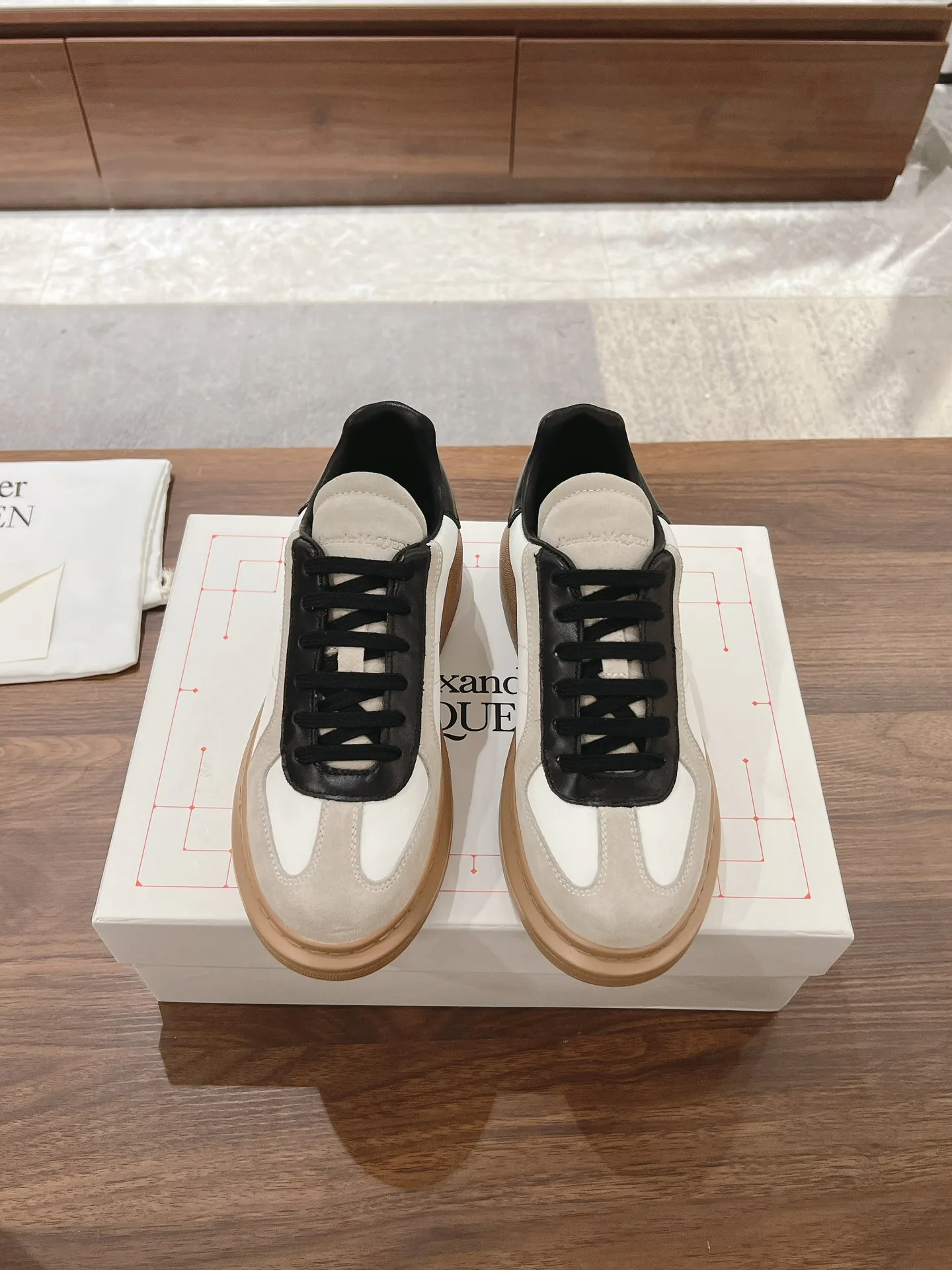 Кроссовки Женские Alexander Mcqueen 3446148