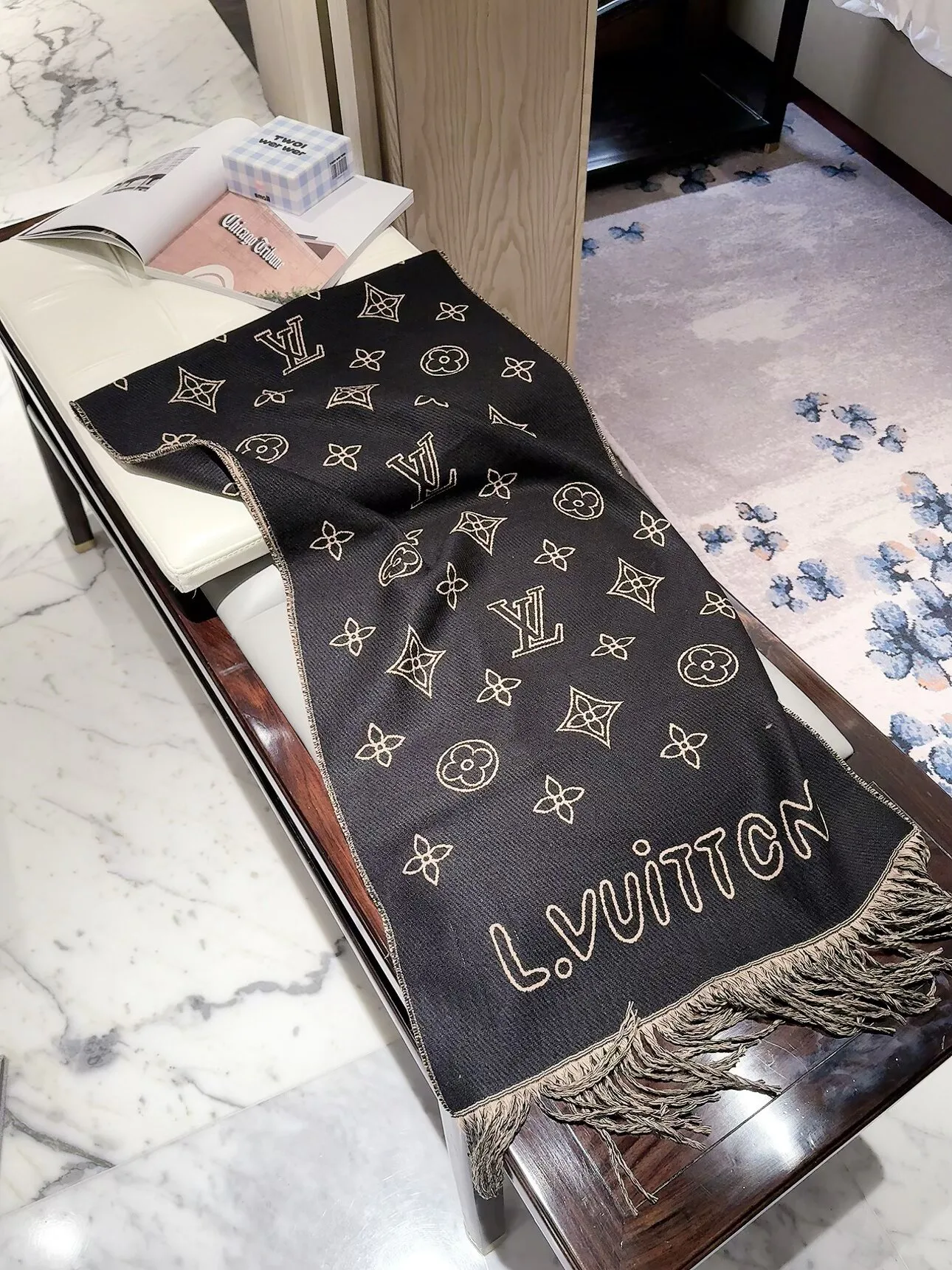 Шарфы Louis Vuitton 18377557