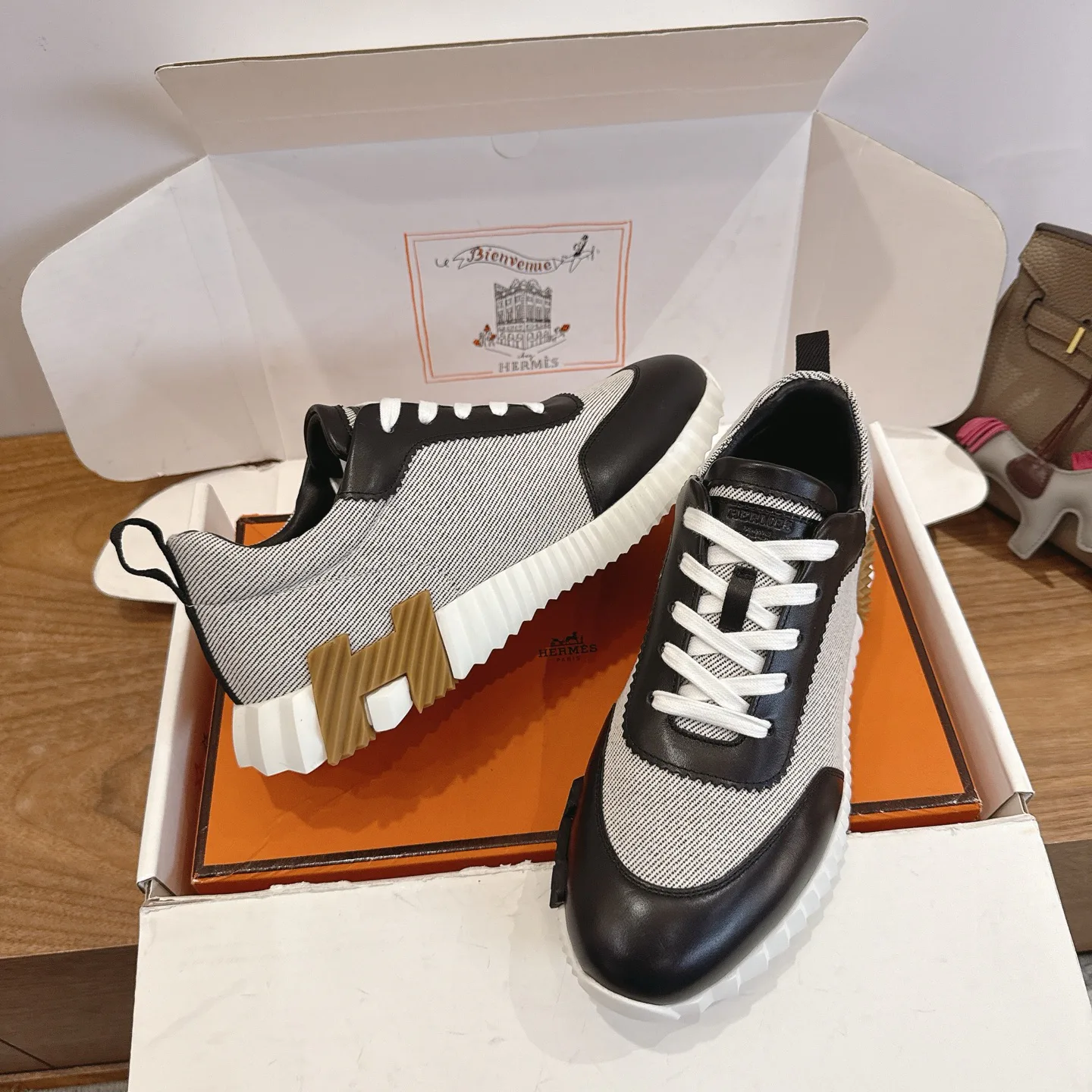 Кроссовки Женские Hermes 9915002