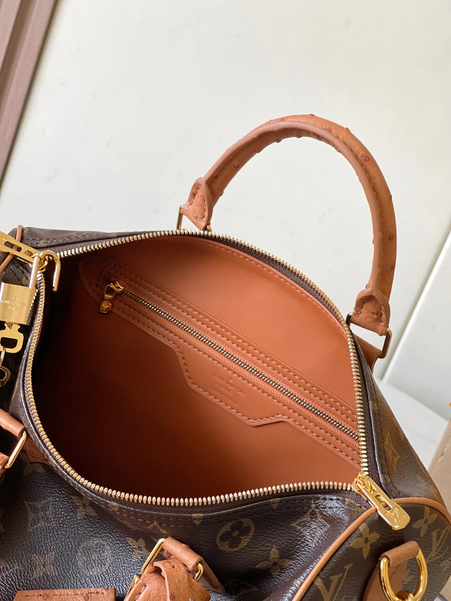 Классические Сумки Женские Louis Vuitton 18153139