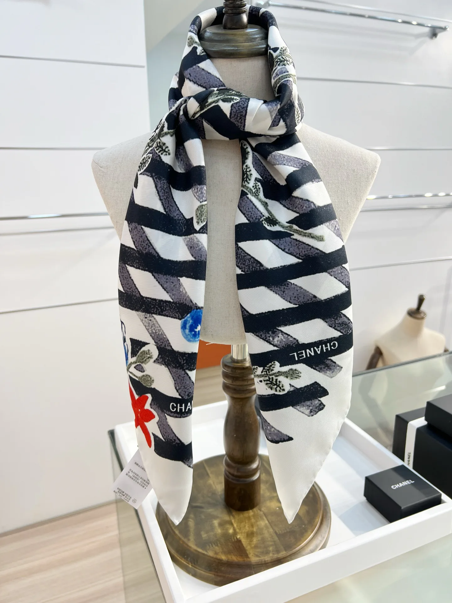 Платки Chanel 11445228