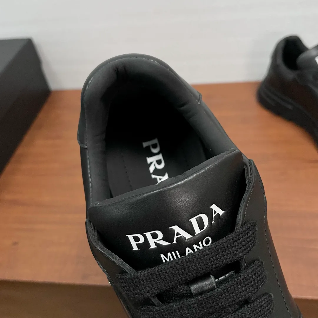 Кроссовки Мужские Prada 546490