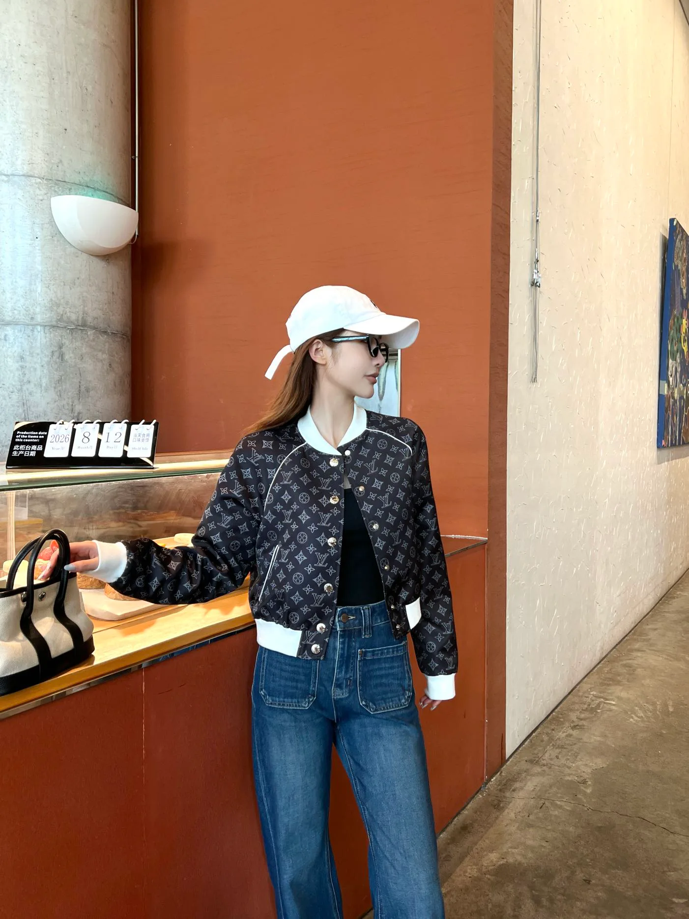 Куртки И Пуховики Женские Louis Vuitton 18348135