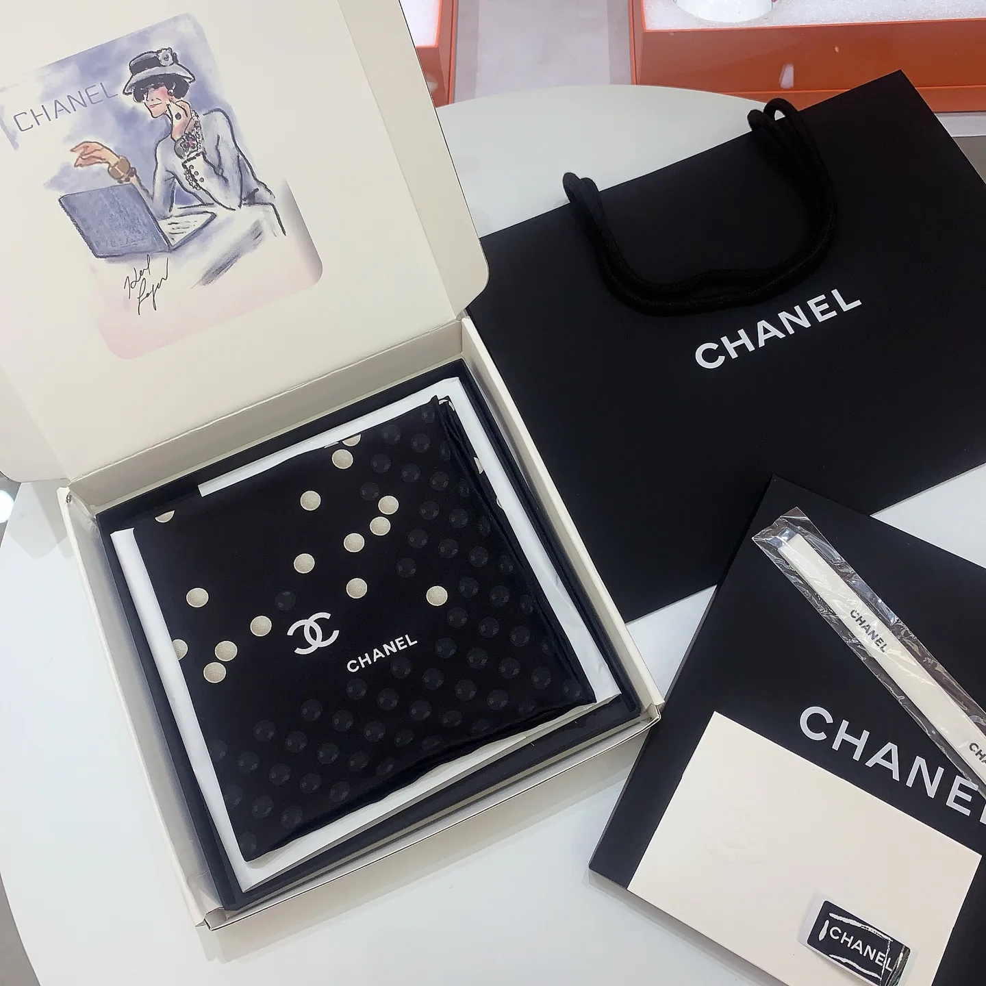 Платки Chanel 11192907