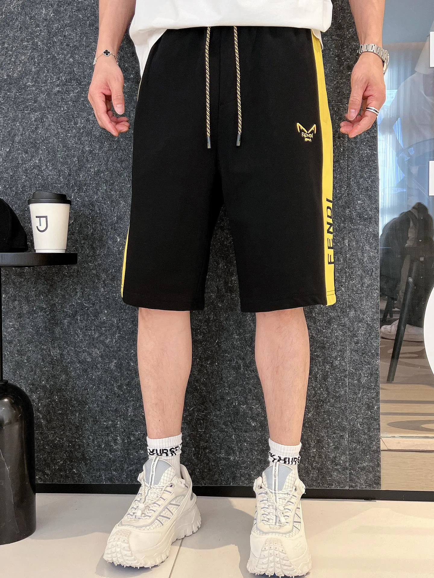 Шорты Мужские Fendi 13479625