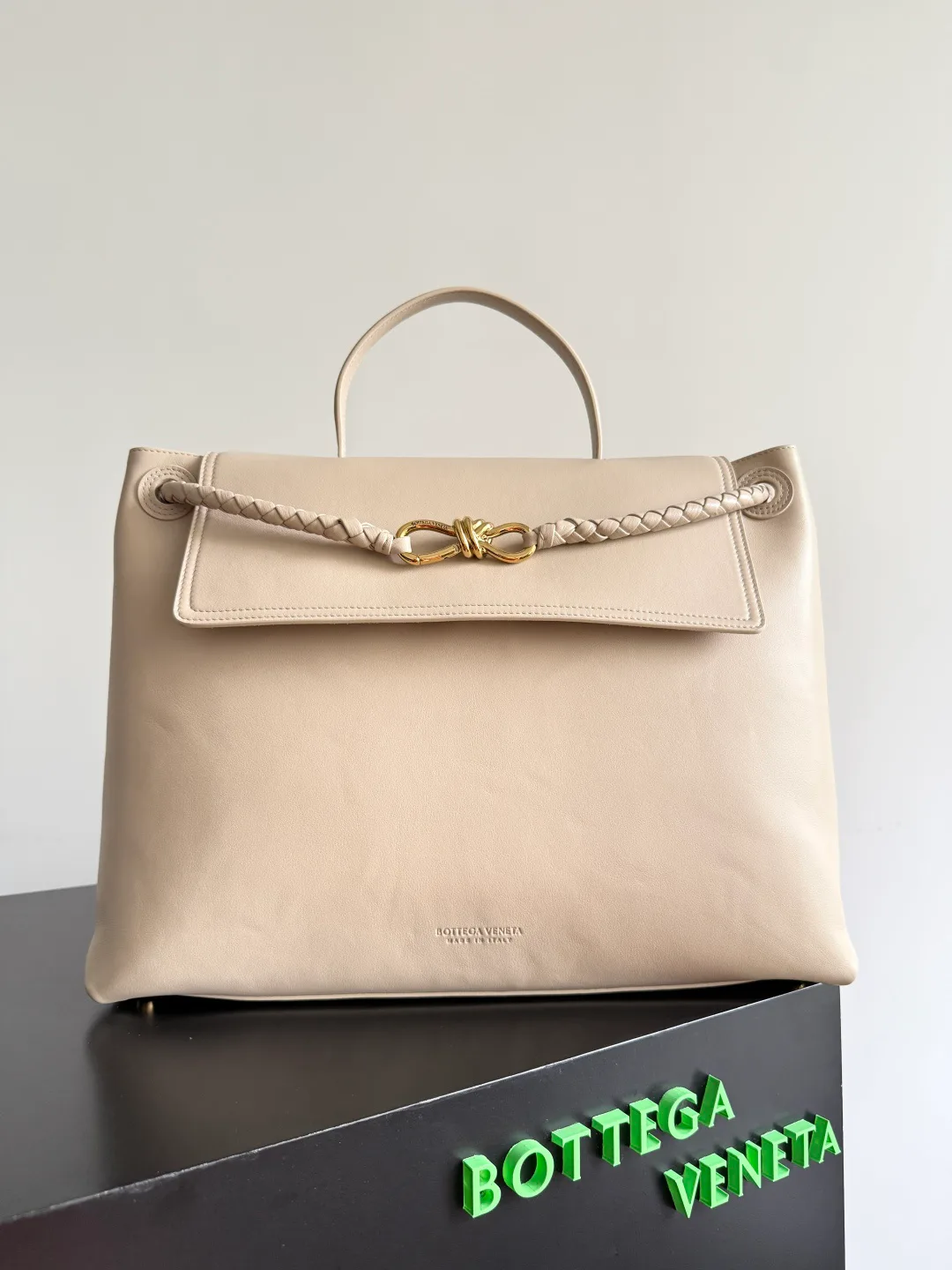 Классические Сумки Женские Bottega Veneta 16878938