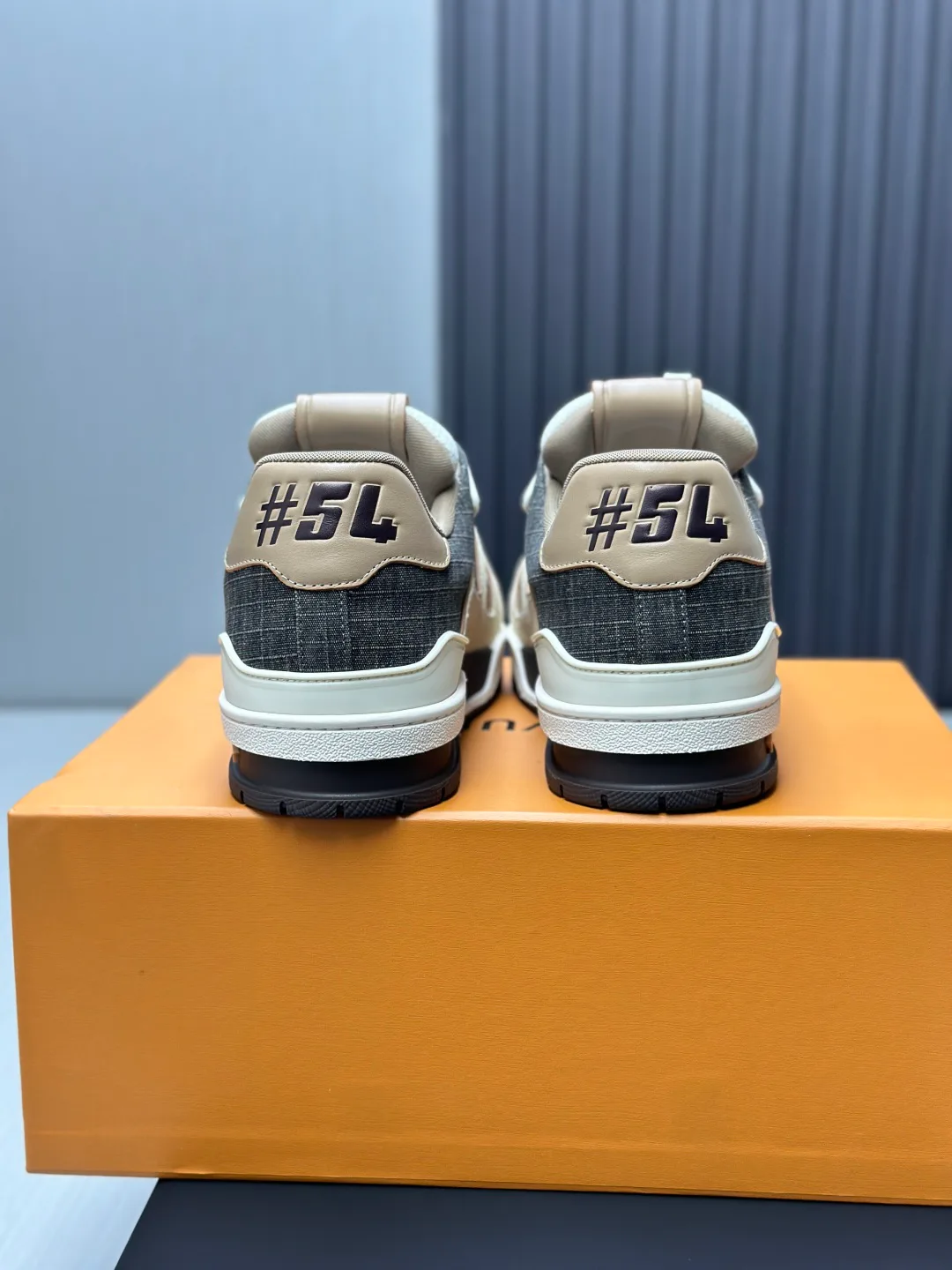 Кроссовки Женские Louis Vuitton 153023