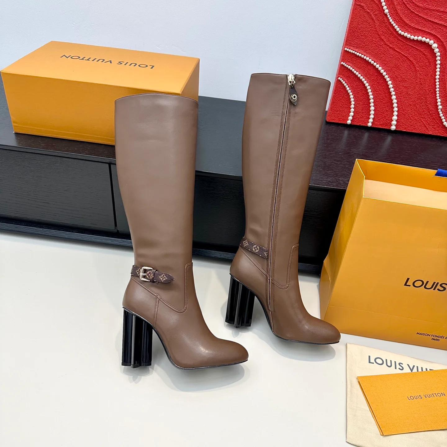 Сапоги Женские Louis Vuitton 19301562