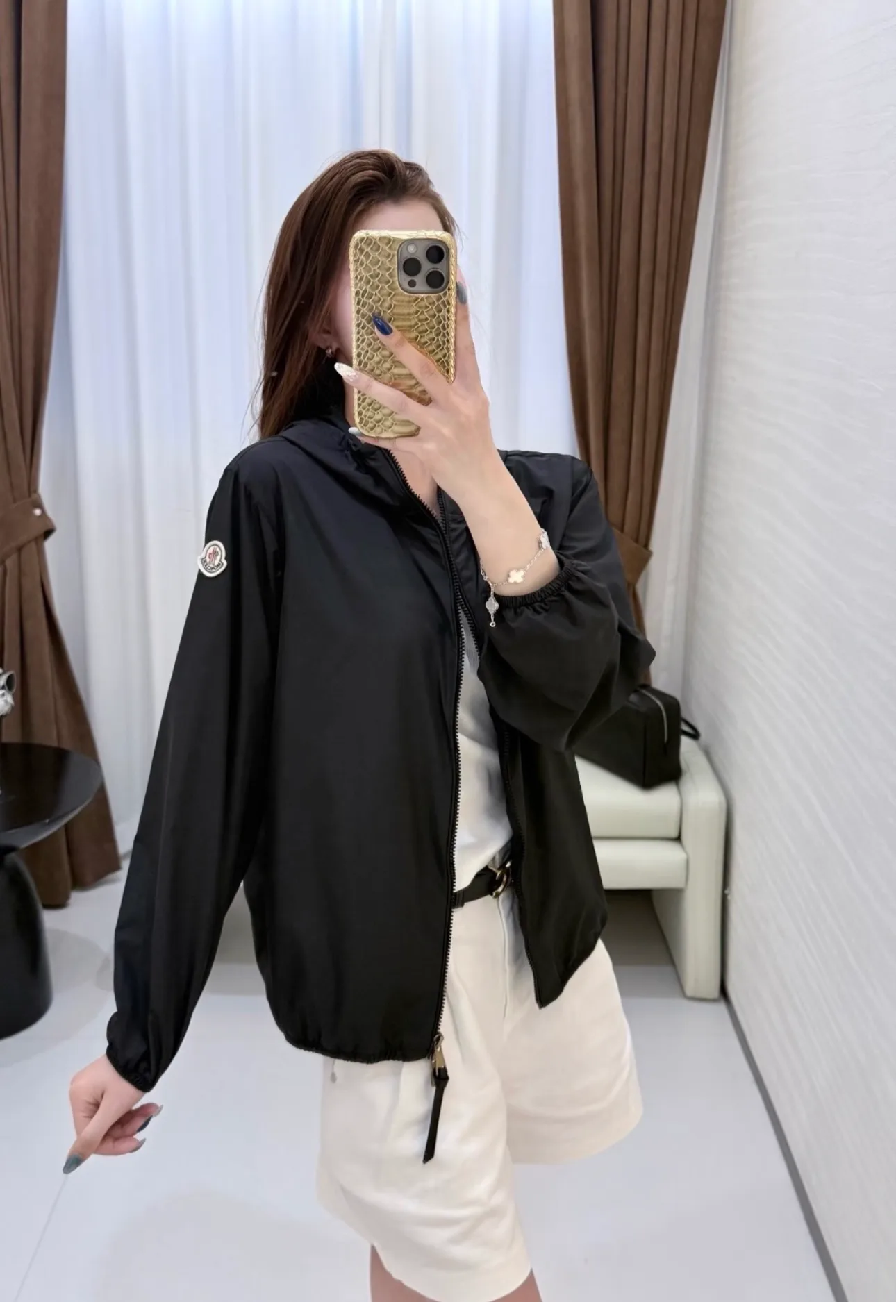 Куртки И Пуховики Женские Moncler 17288107