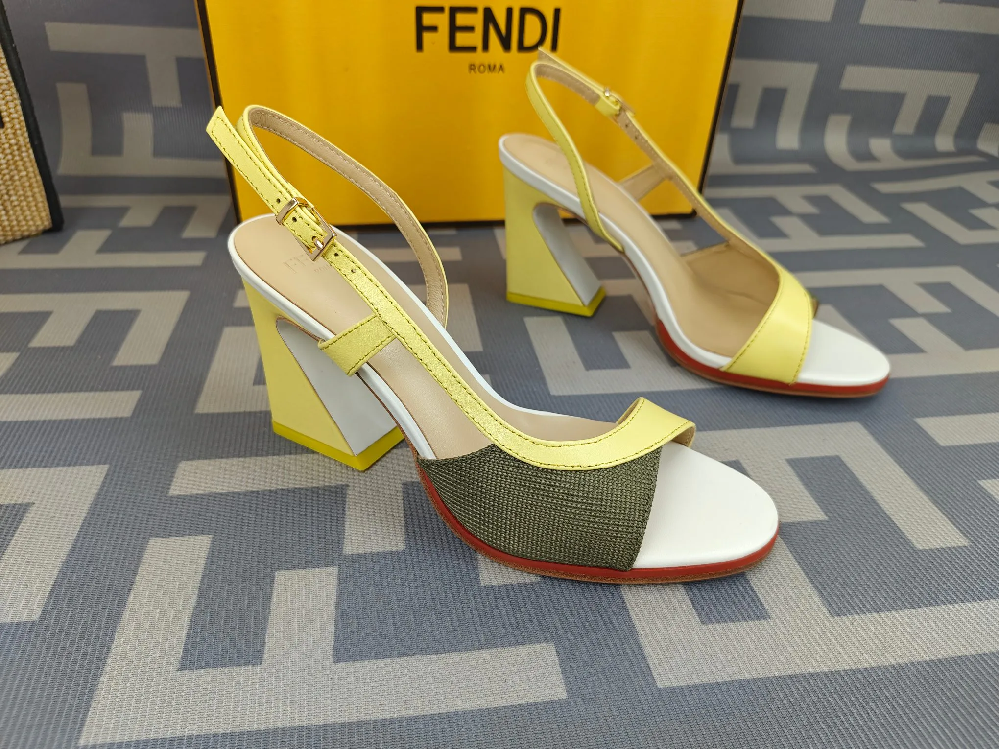 Туфли Женские Fendi 11776681