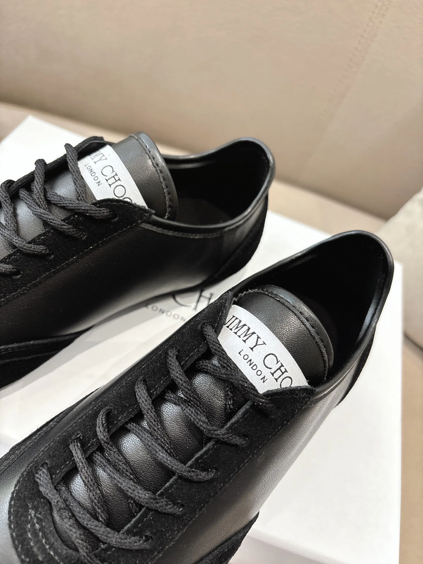 Кроссовки Женские Jimmy Choo 13332661