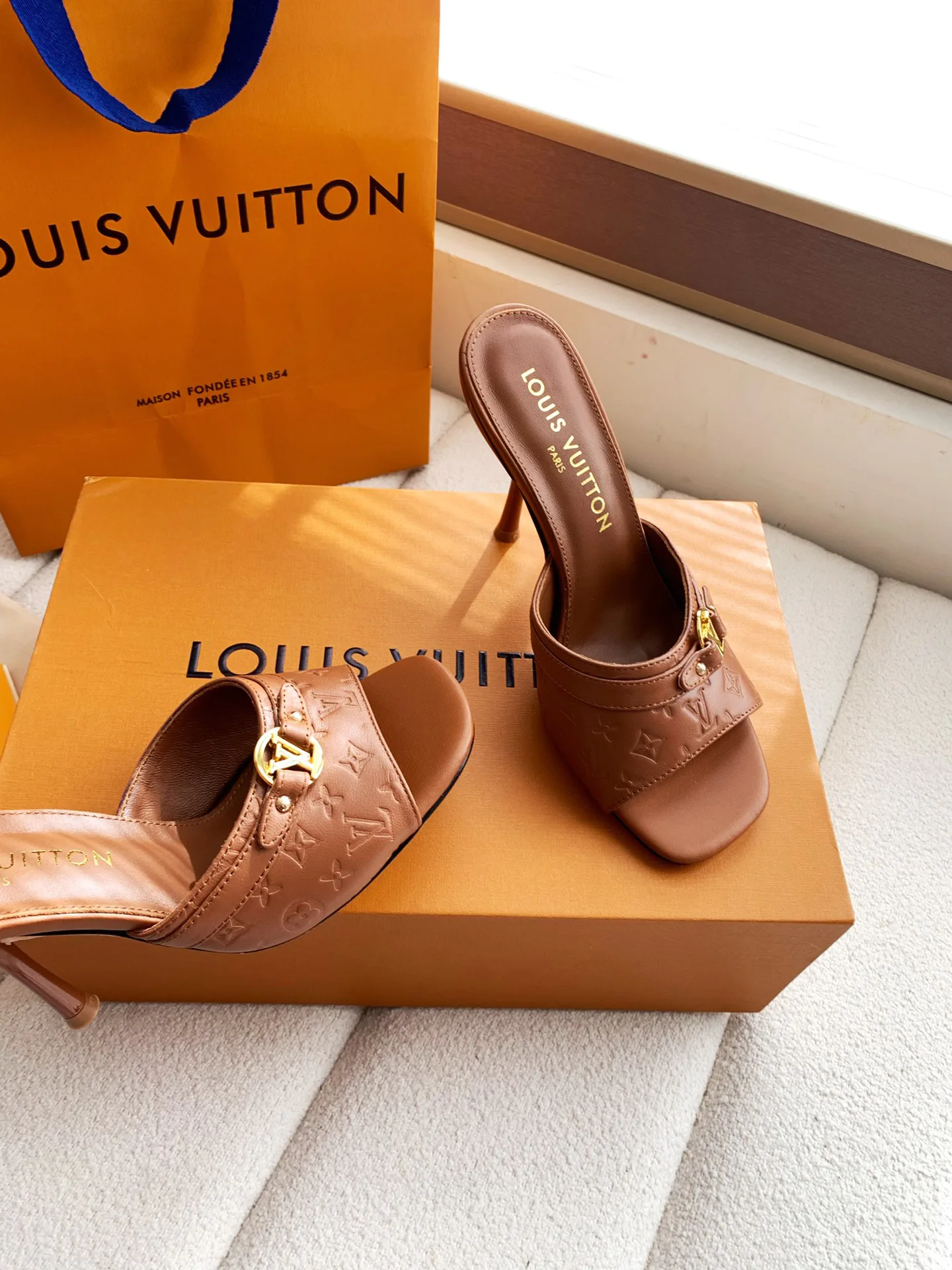 Босоножки Женские Louis Vuitton 10461970