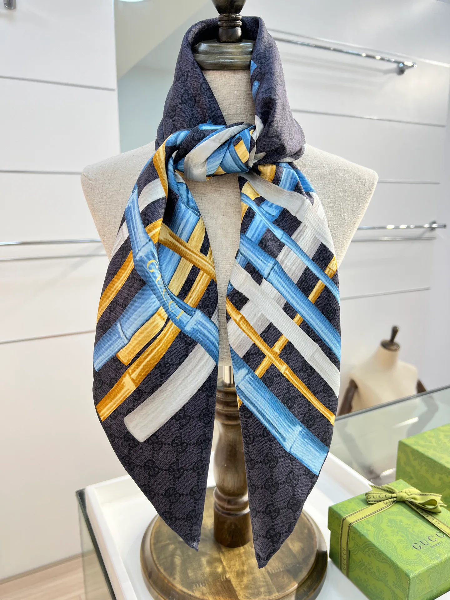 Платки Gucci 12737771