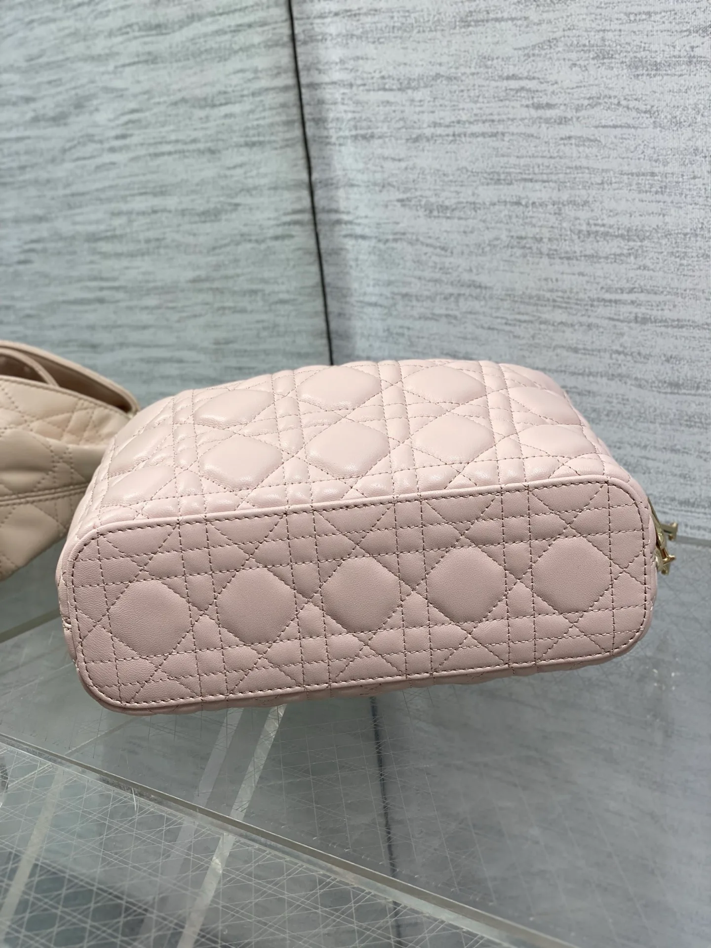 Классические Сумки Женские Christian Dior 18242088