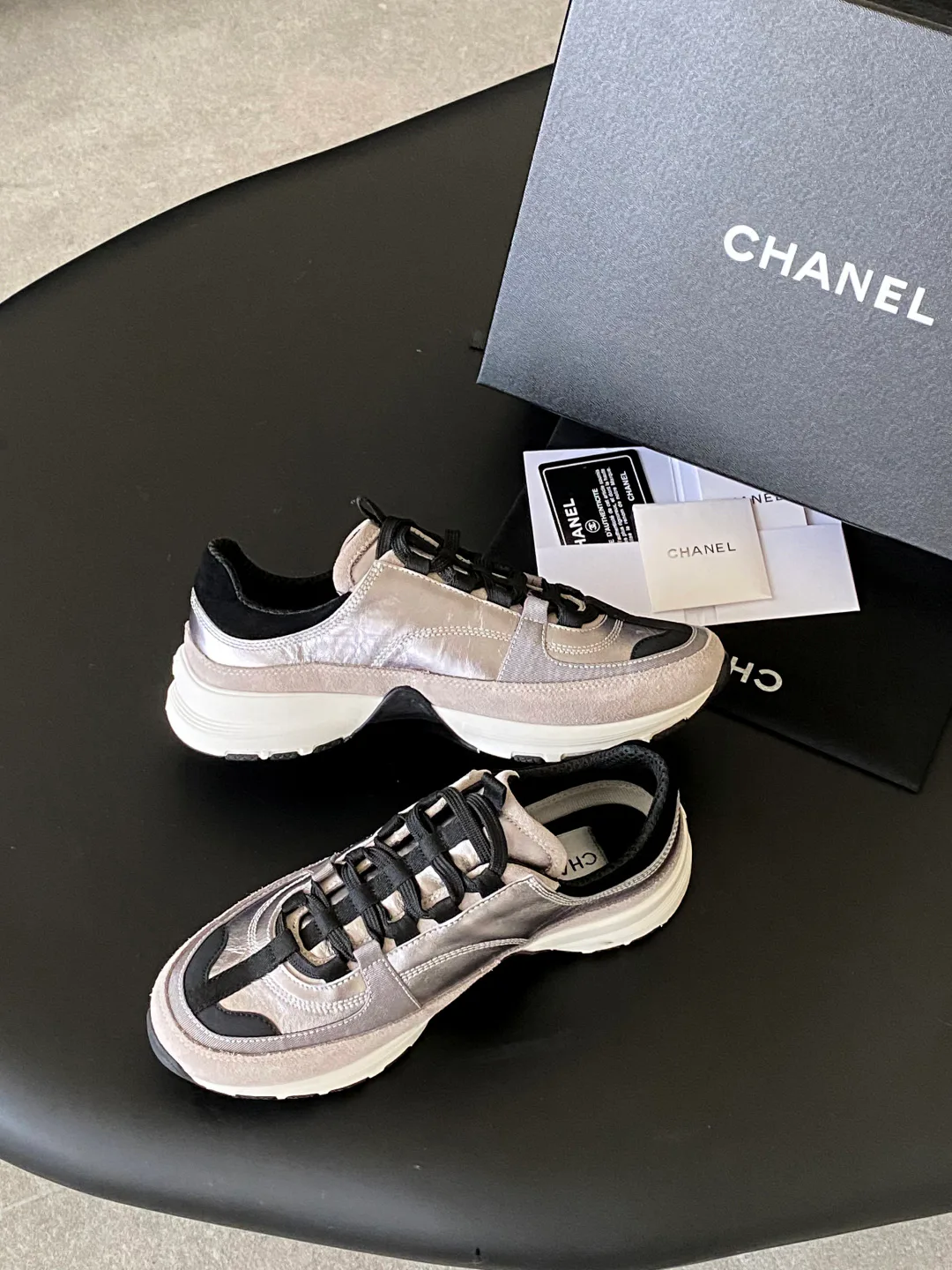 Кроссовки Женские Chanel 19044367