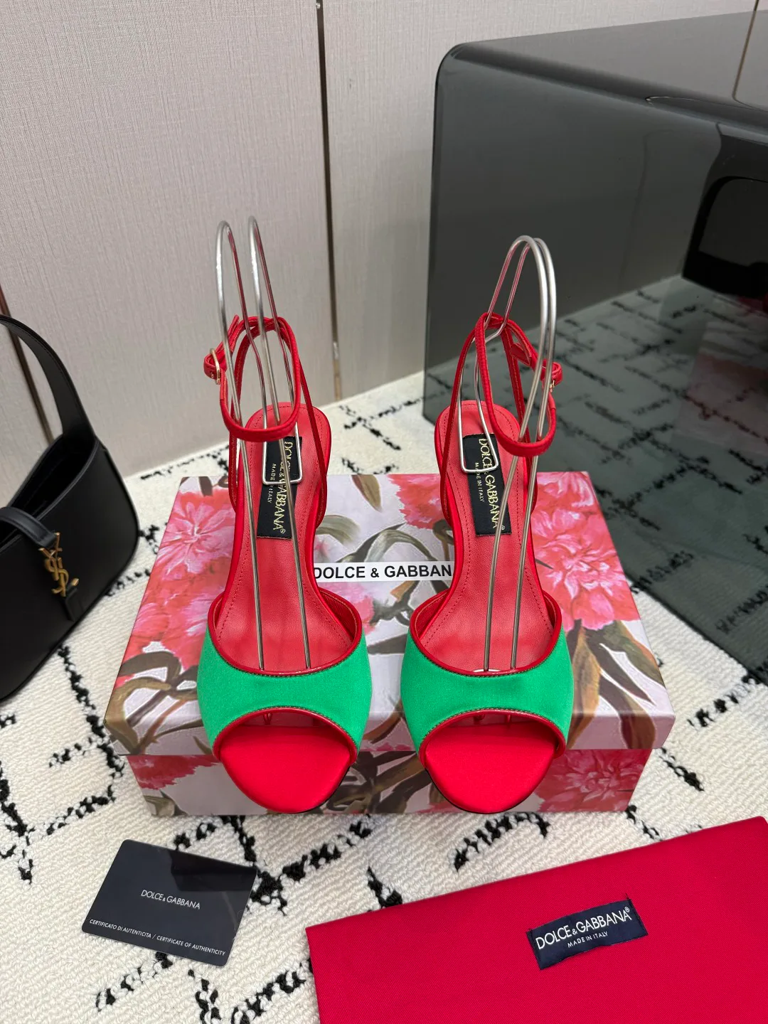 Босоножки Женские Dolce & Gabbana 18335961