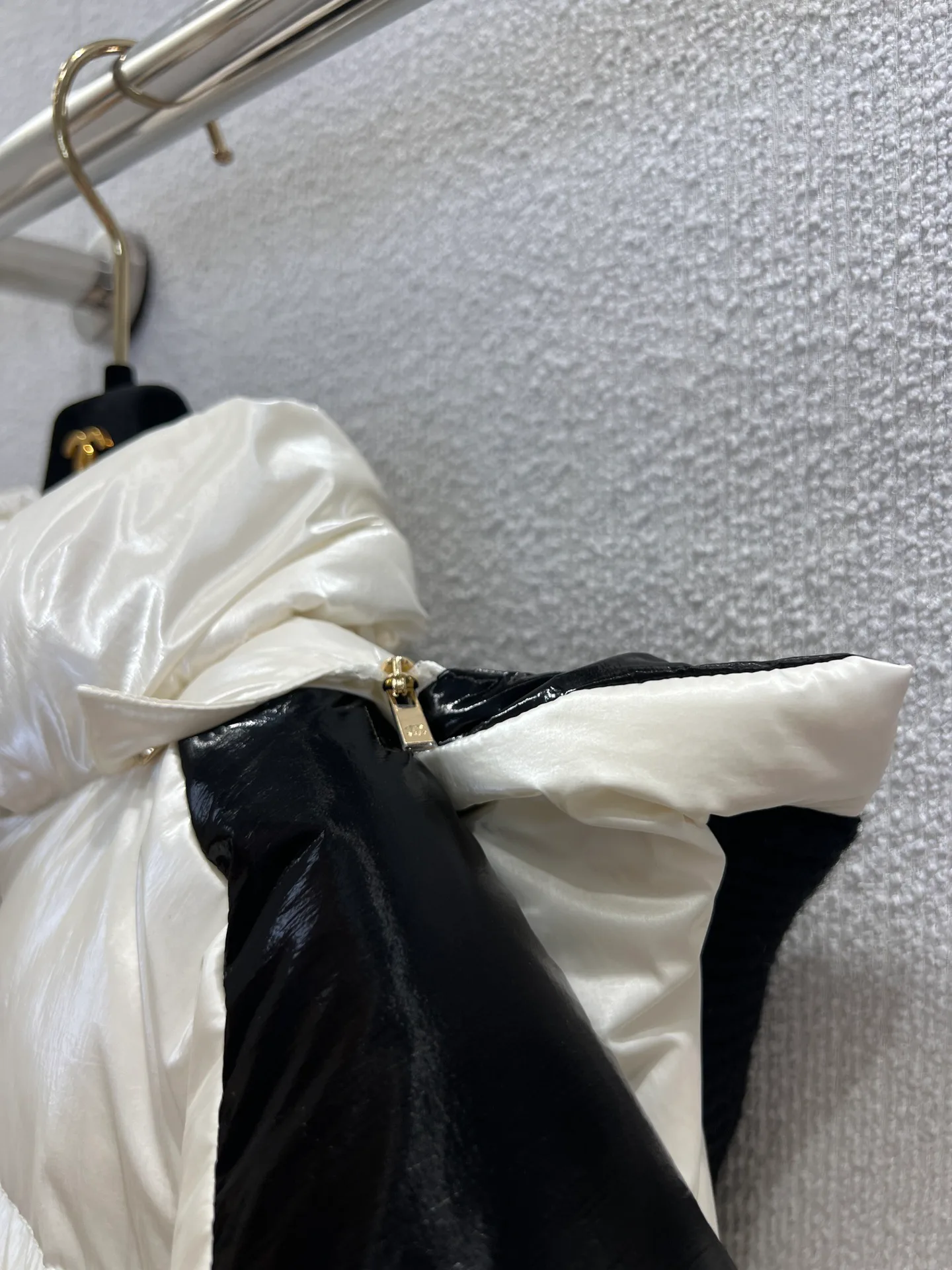 Куртки И Пуховики Женские Chanel 442334