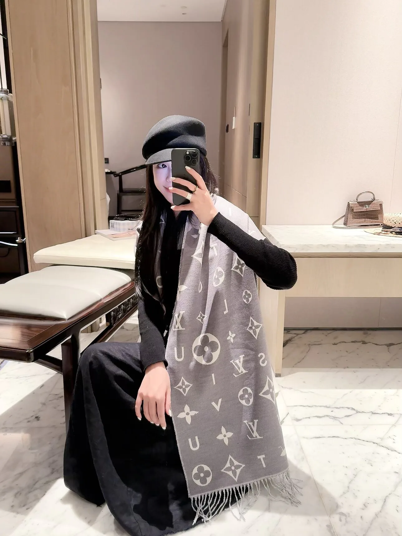 Шарфы Louis Vuitton 18377562