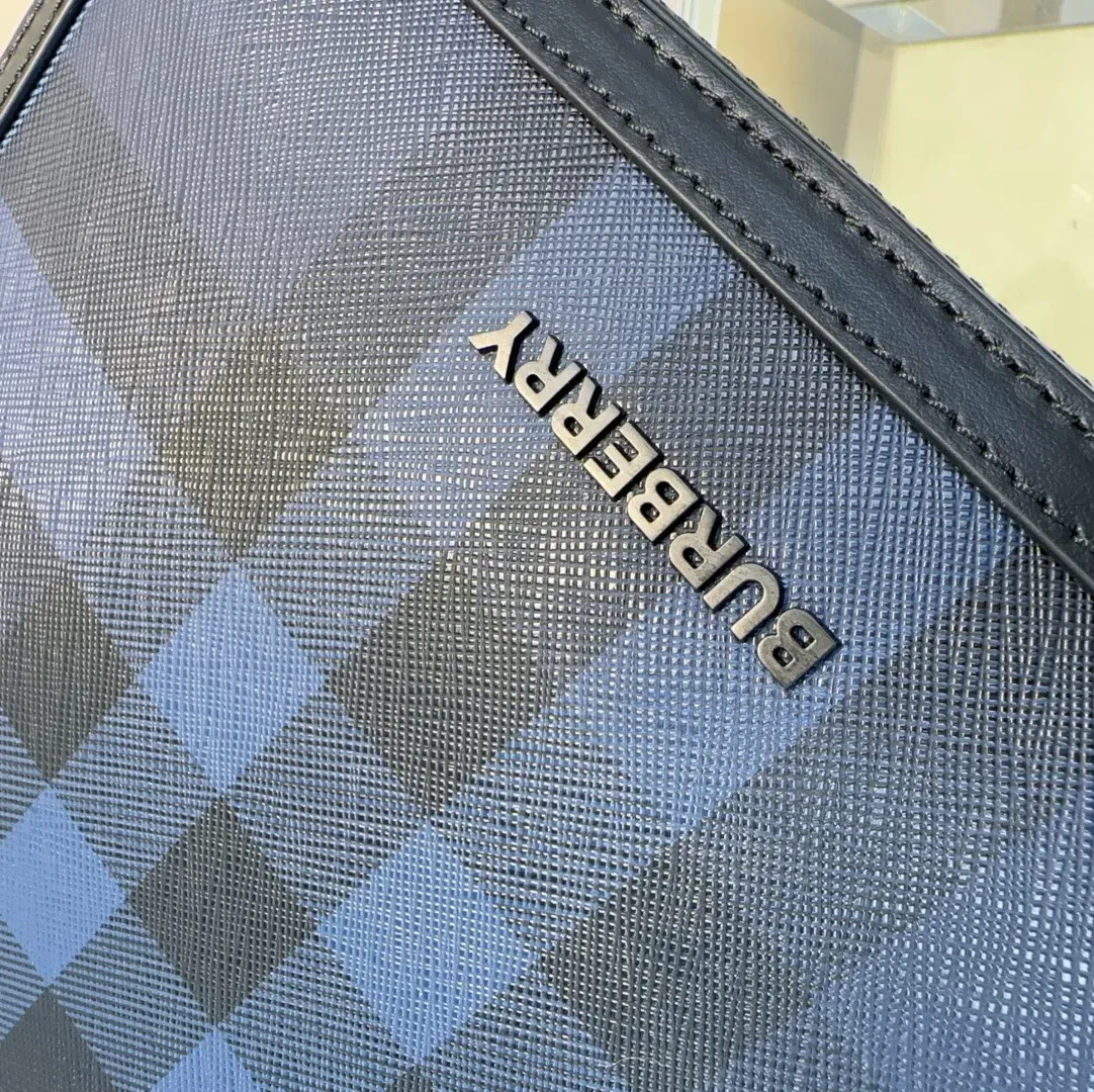 Сумки На Ремне Женские Balenciaga 4305157