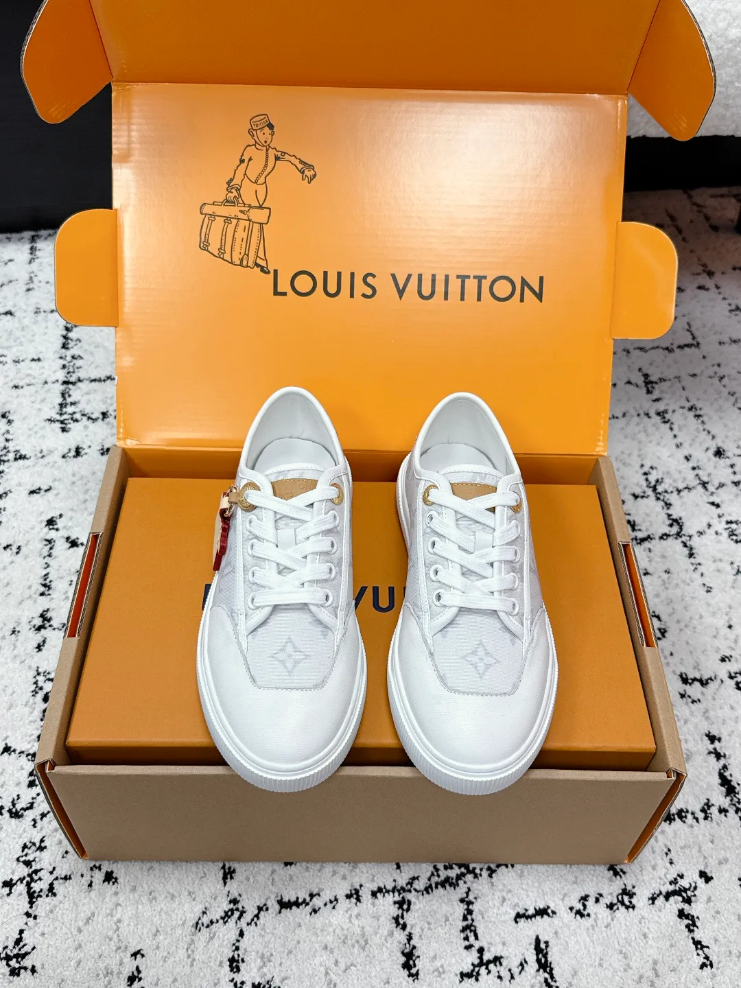 Кеды Женские Louis Vuitton 2471143