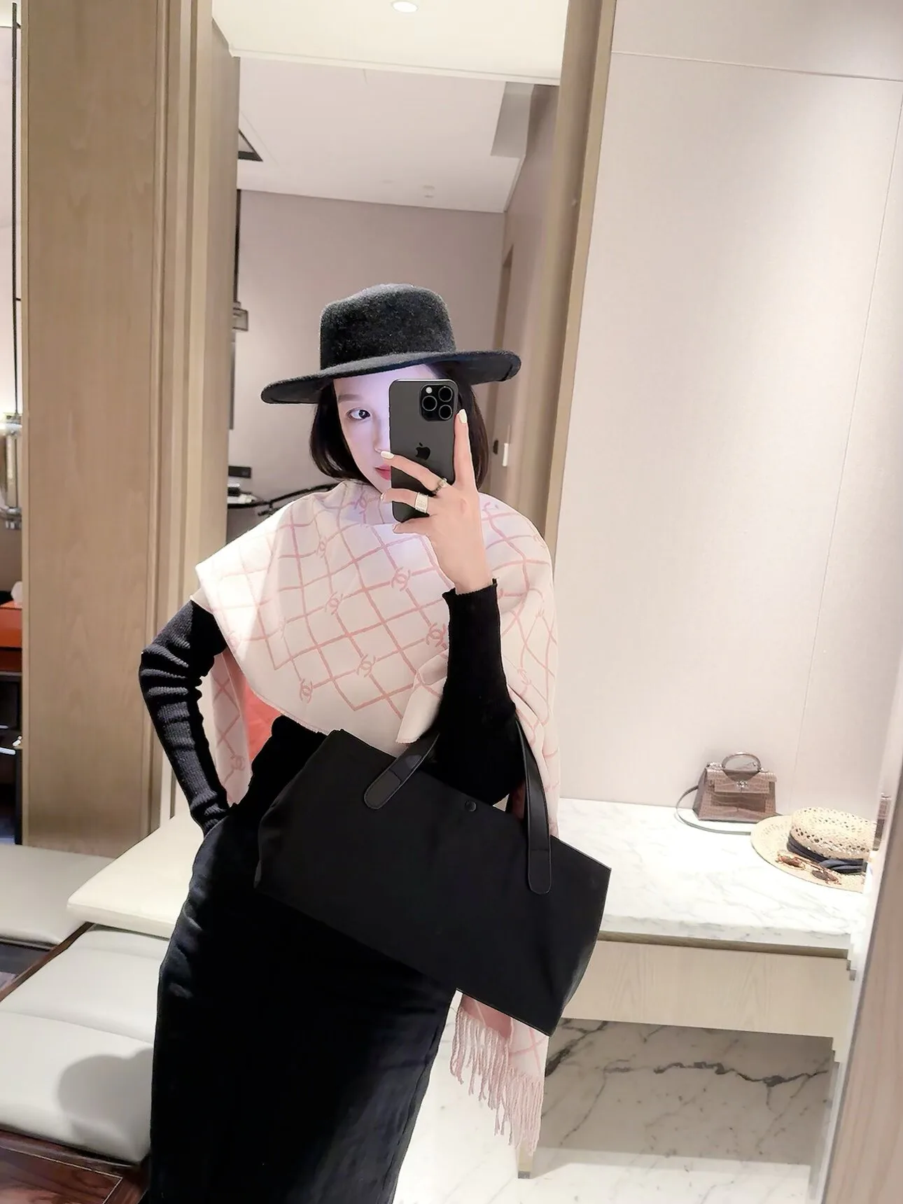 Шарфы Chanel 18377548