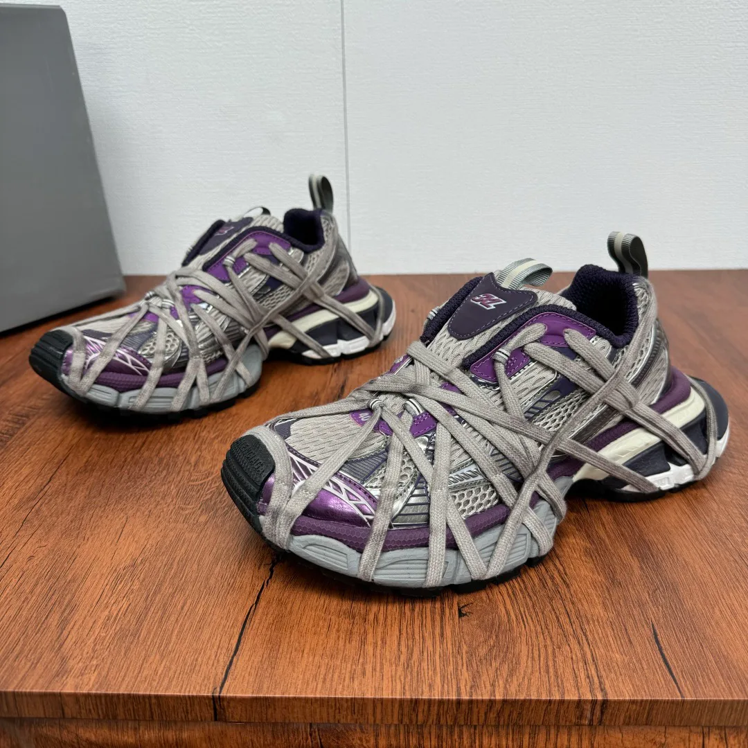 Кроссовки Женские Balenciaga 13216461